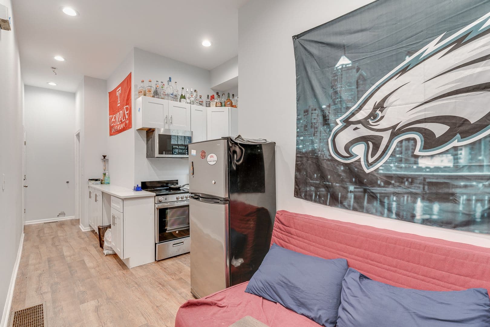 Philadelphia Apartment: 1727 Arlington St