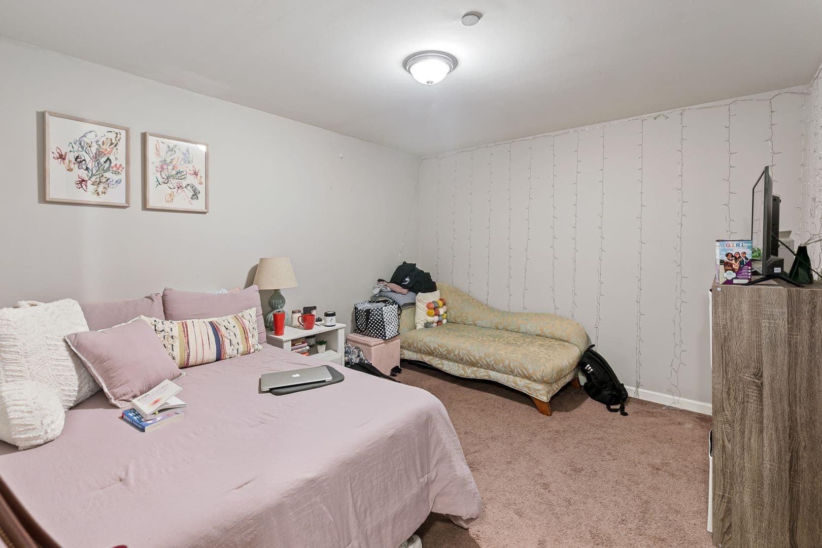 Philadelphia Apartment: 1628 Willington St