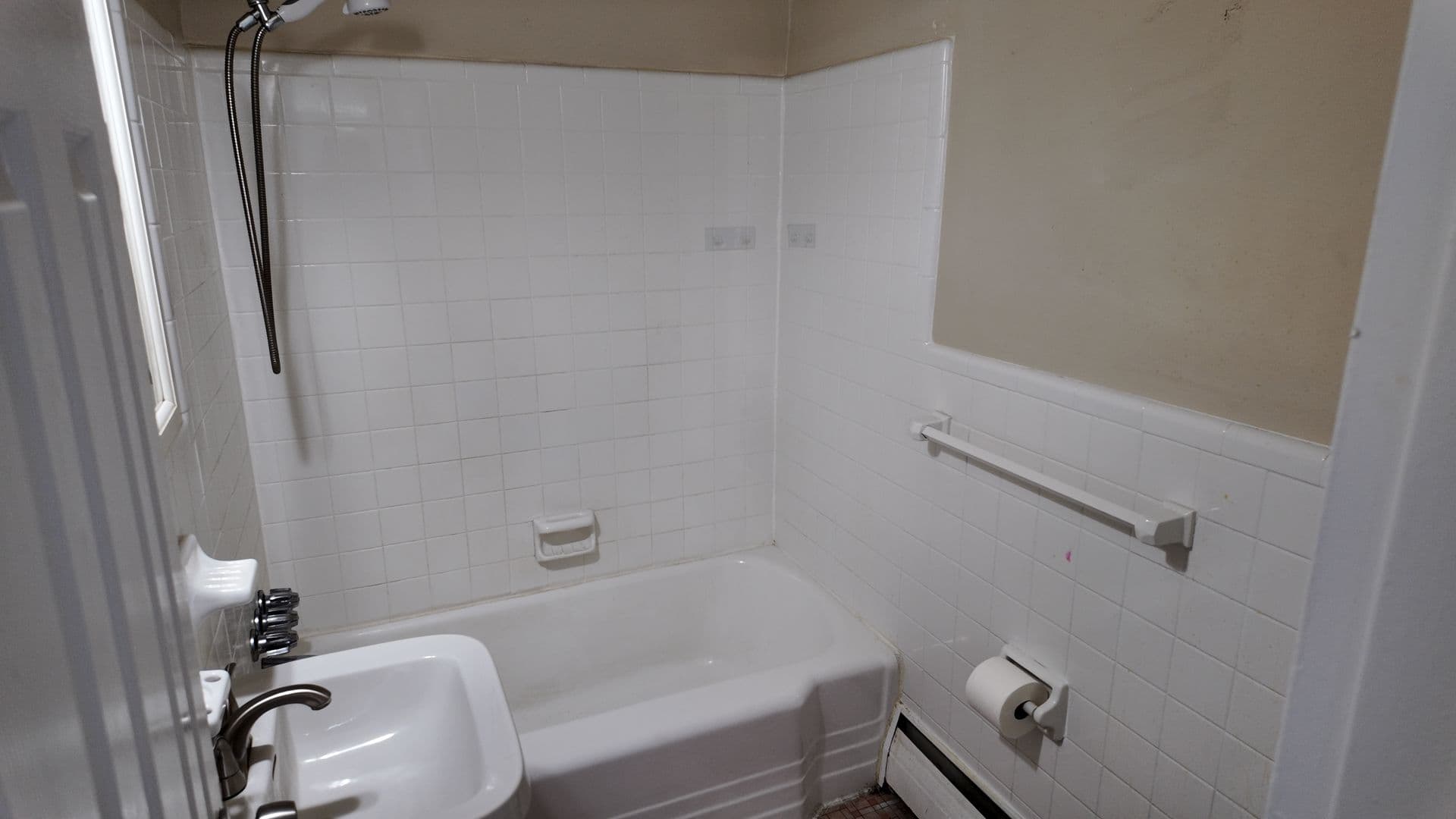 Philadelphia PA Apartment: 6359 Edmund St.