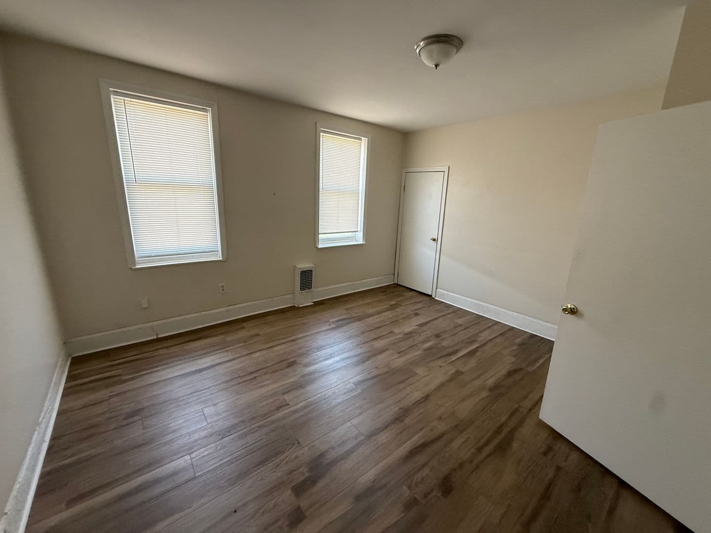 Philadelphia Apartment: 1318 N 25th St