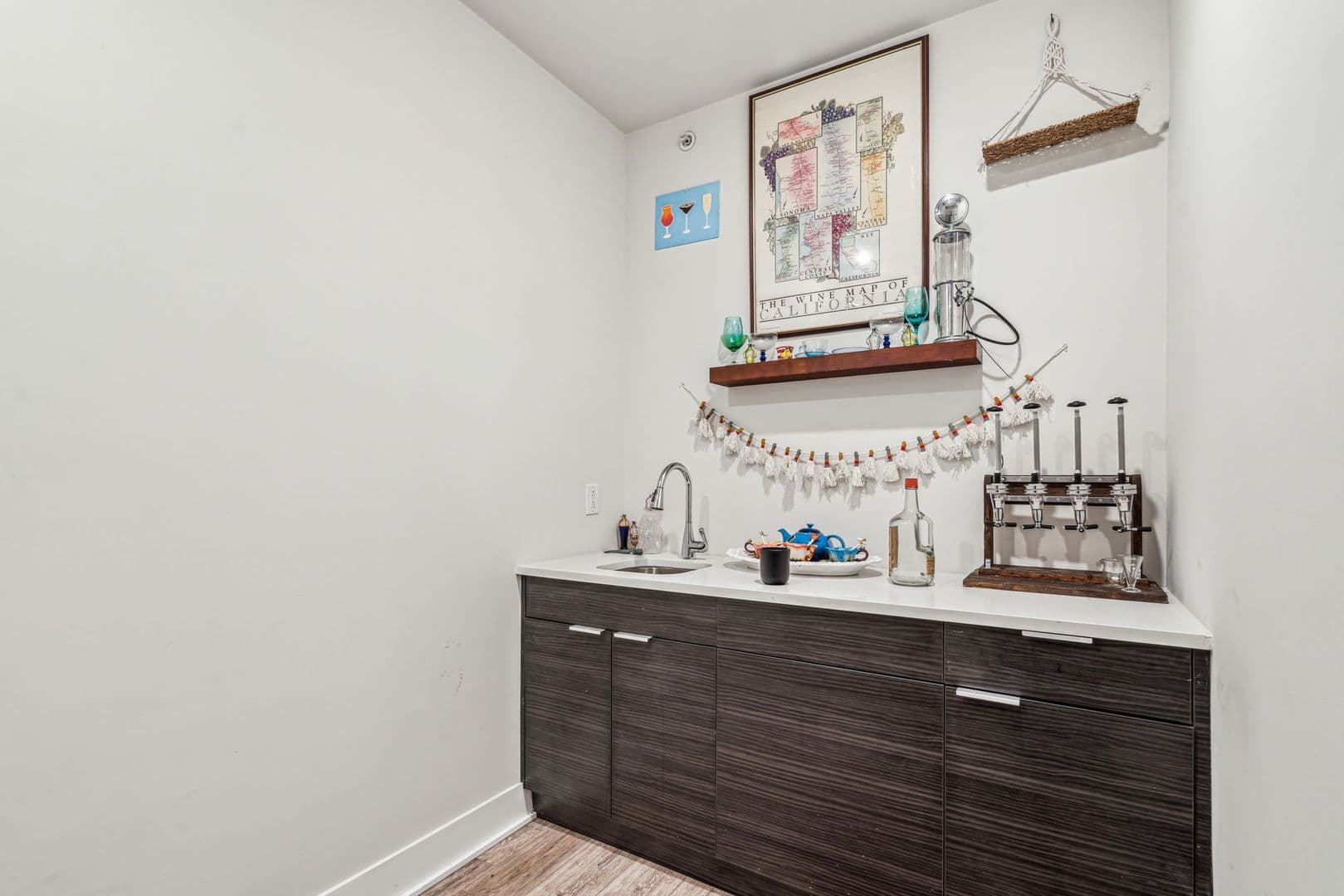 Philadelphia Apartment: 1620-24 Cecil B Moore