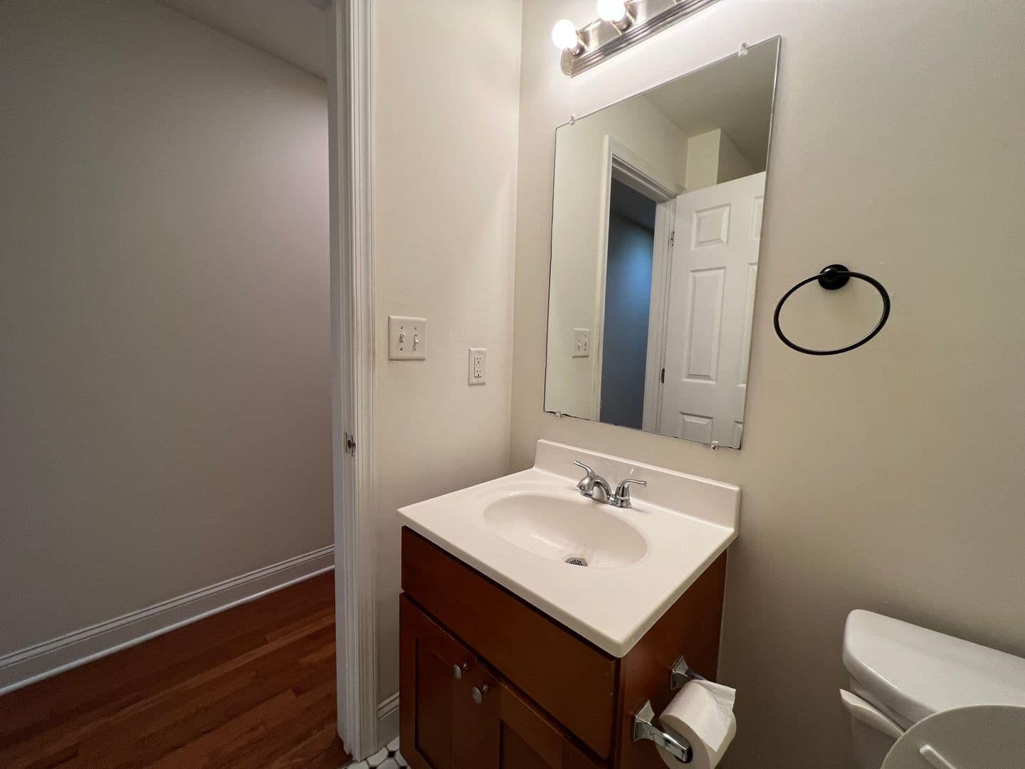 Philadelphia Apartment: 2219 N Camac St