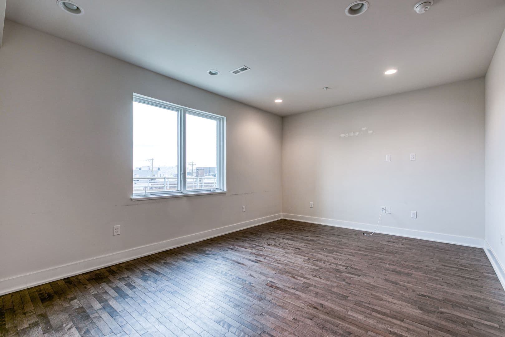 Philadelphia Apartment: 1314 N Front St