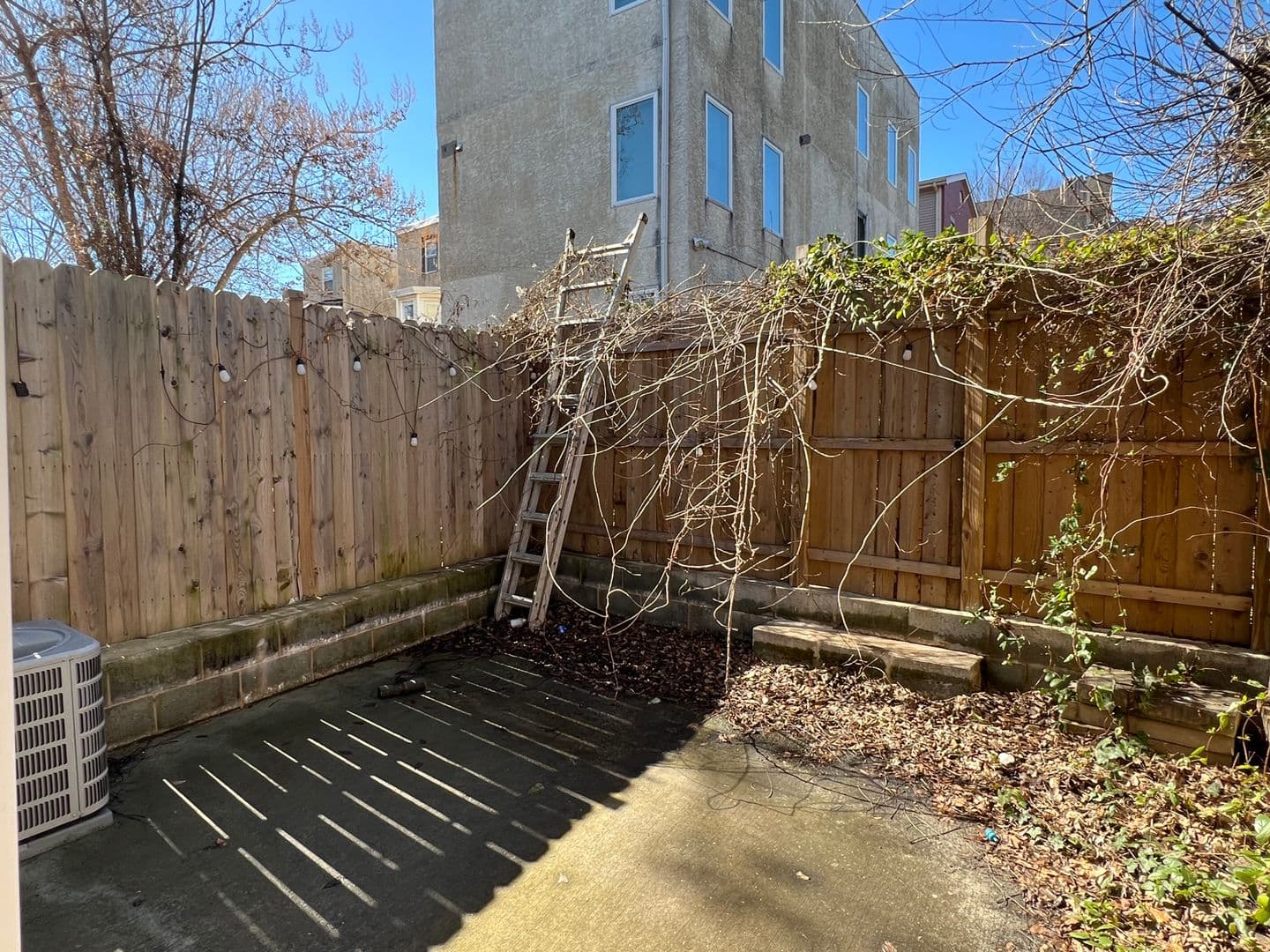 Philadelphia House: 1622 N Bouvier St