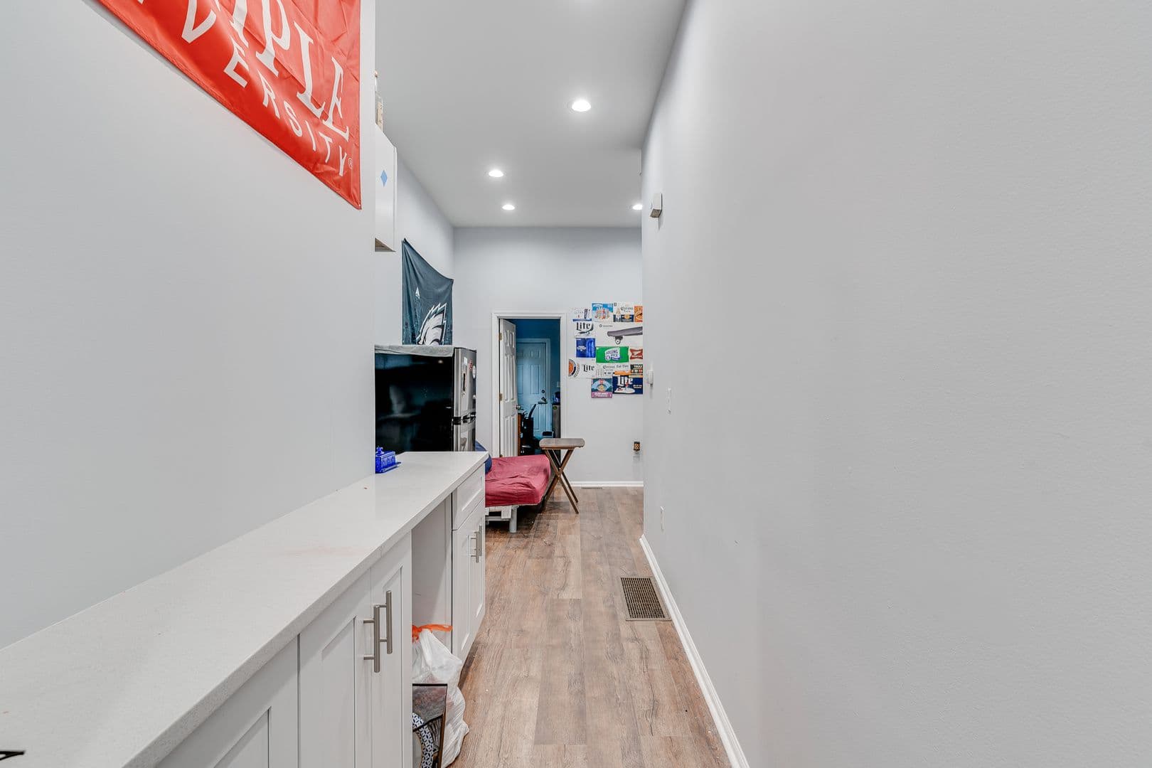 Philadelphia Apartment: 1727 Arlington St