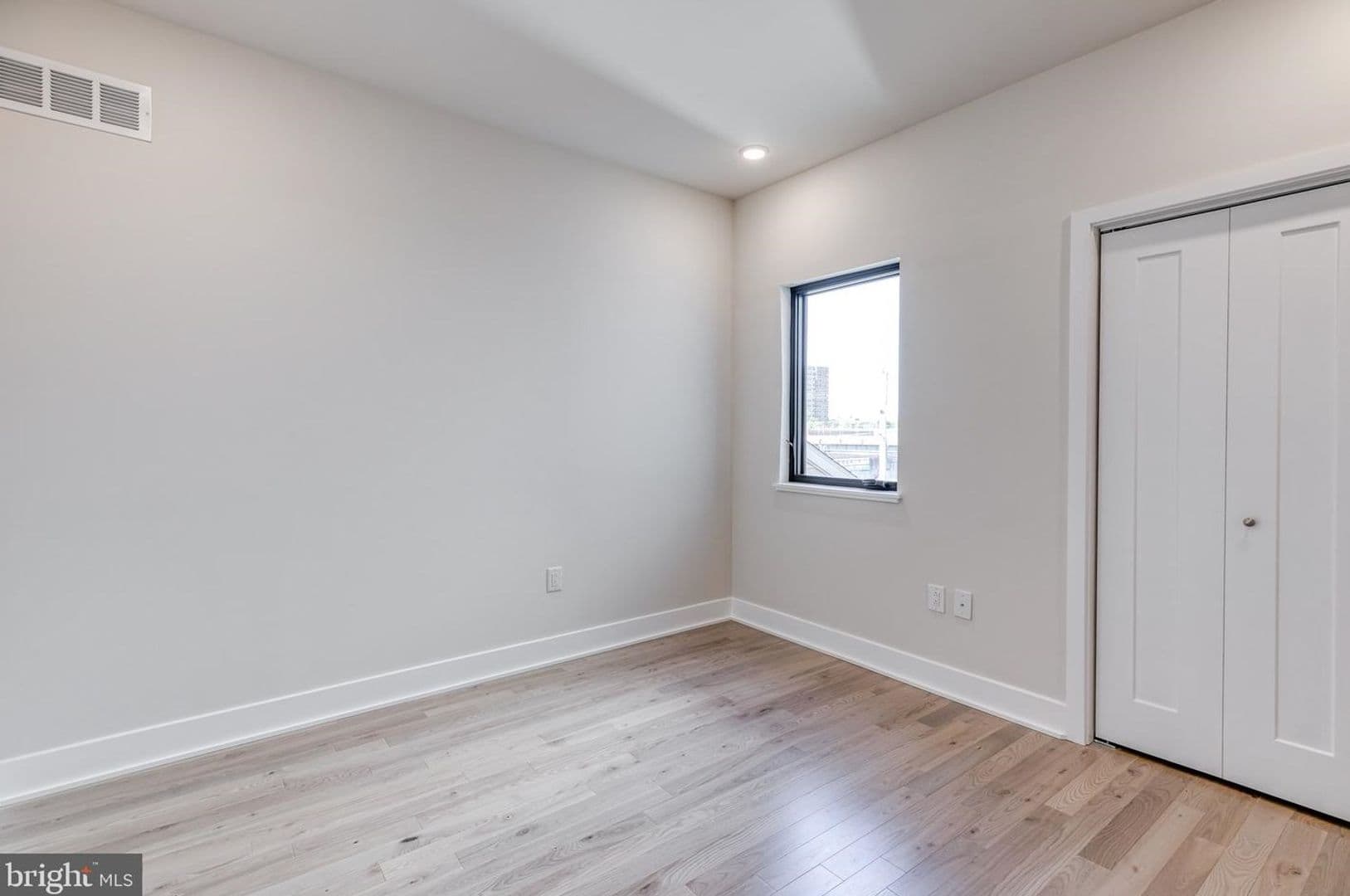 Philadelphia Apartment: 1506 N 8th St