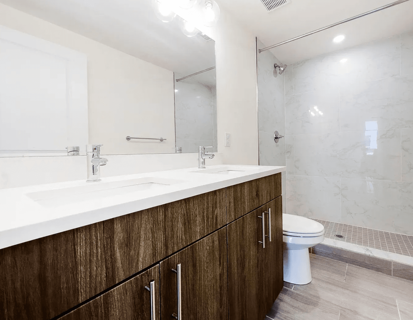 Philadelphia Apartment: 1660 Germantown Ave