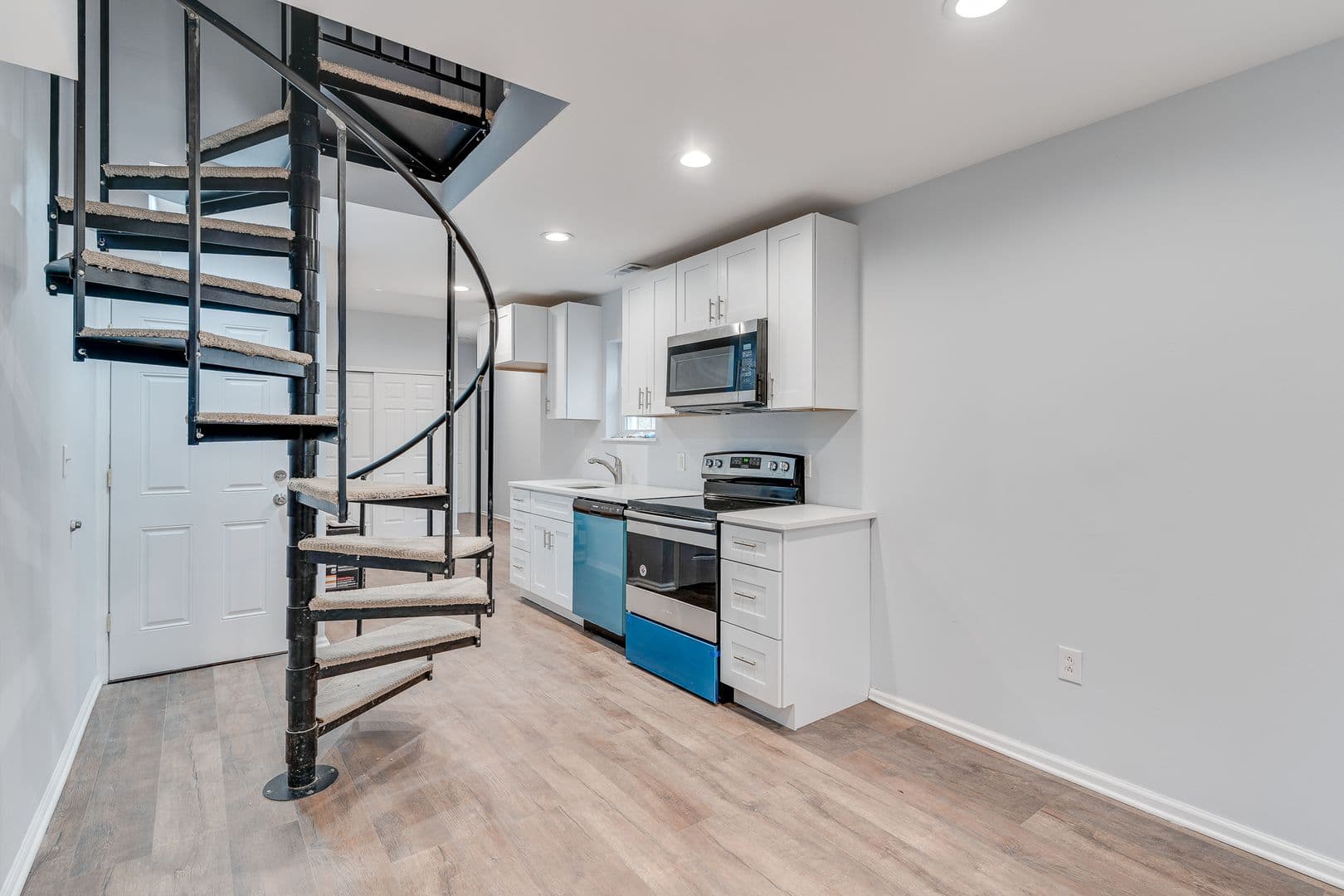 Philadelphia Apartment: 1727 Arlington St