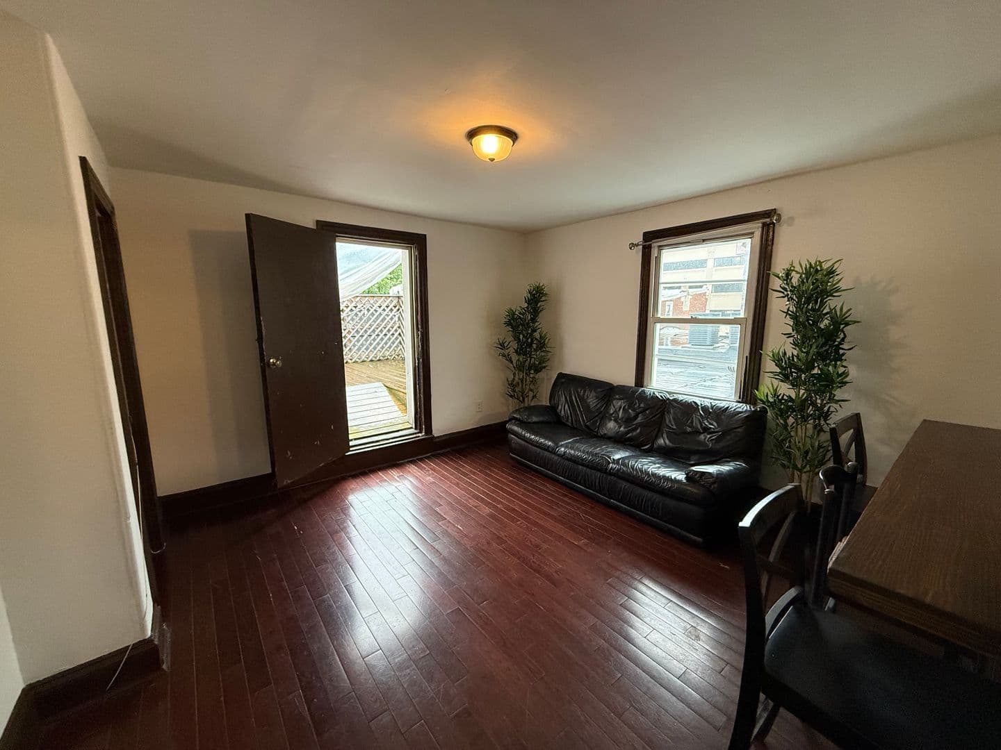 Philadelphia Apartment: 1533 Cecil B Moore Ave
