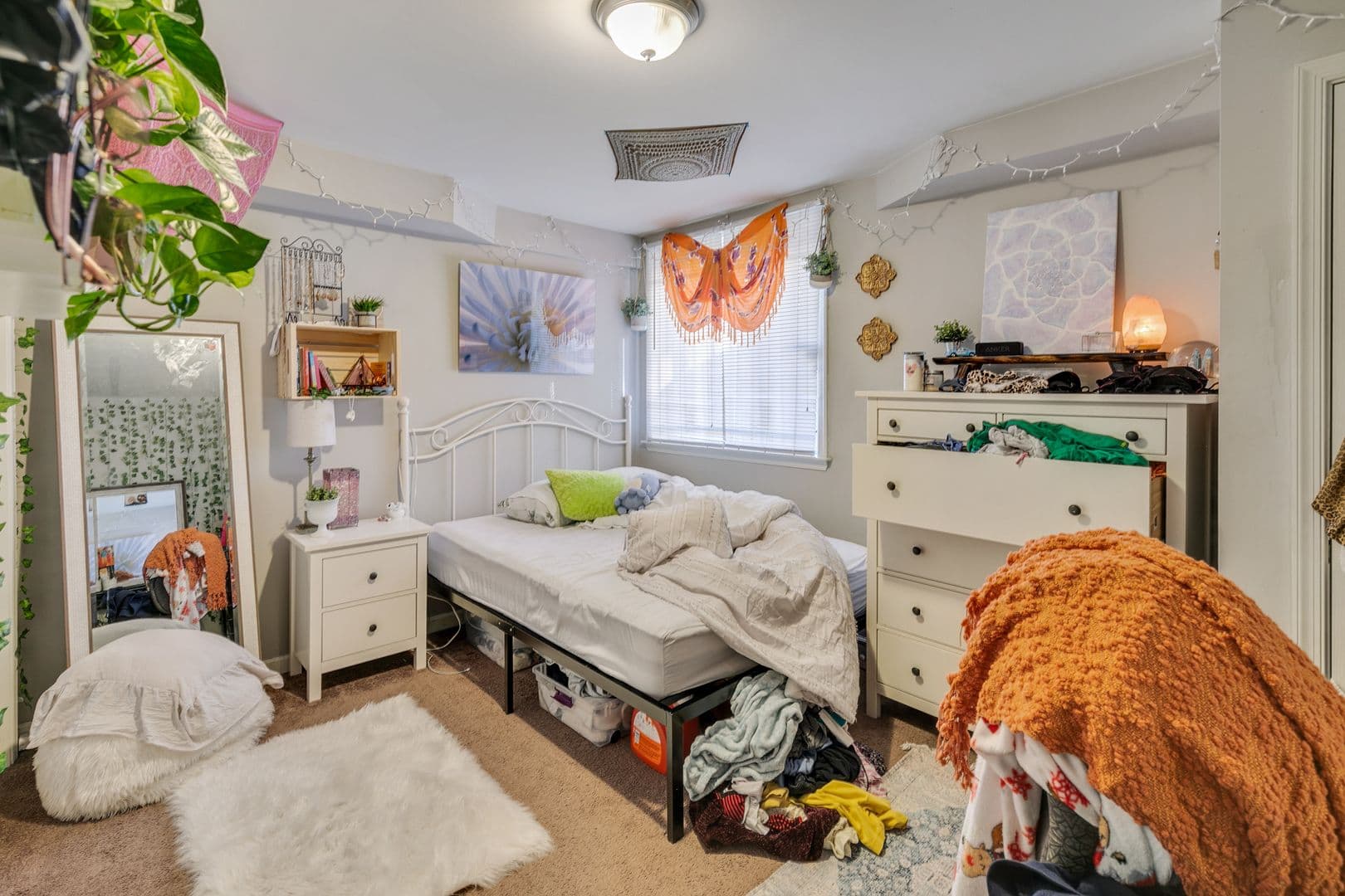 Philadelphia Apartment: 1628 Willington St