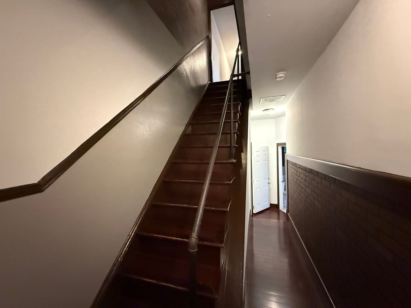Philadelphia Apartment: 1533 Cecil B Moore Ave