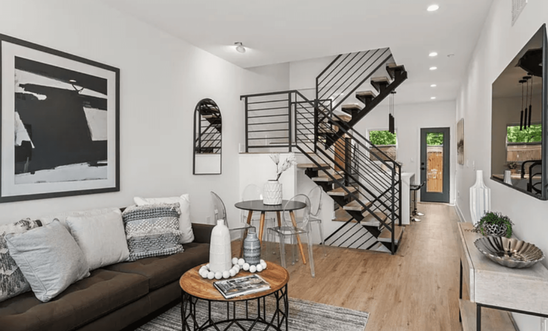 Philadelphia House: 1546 N Darien St