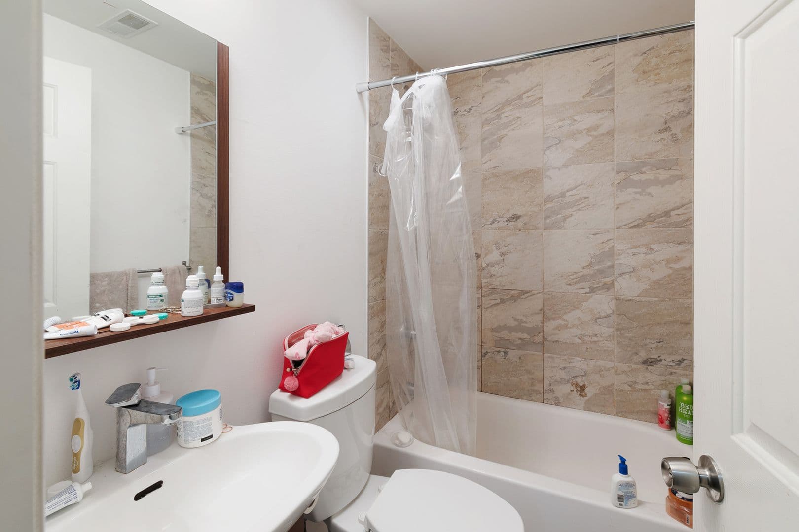 Philadelphia Apartment: 1628 Willington St