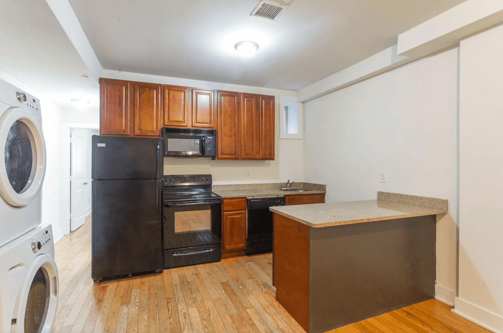 Philadelphia Apartment: 1706 Fontain St