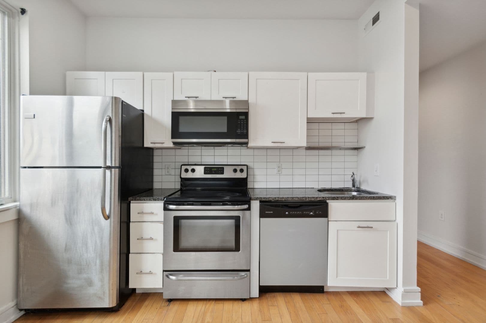 Philadelphia Apartment: 1518 N 15th St