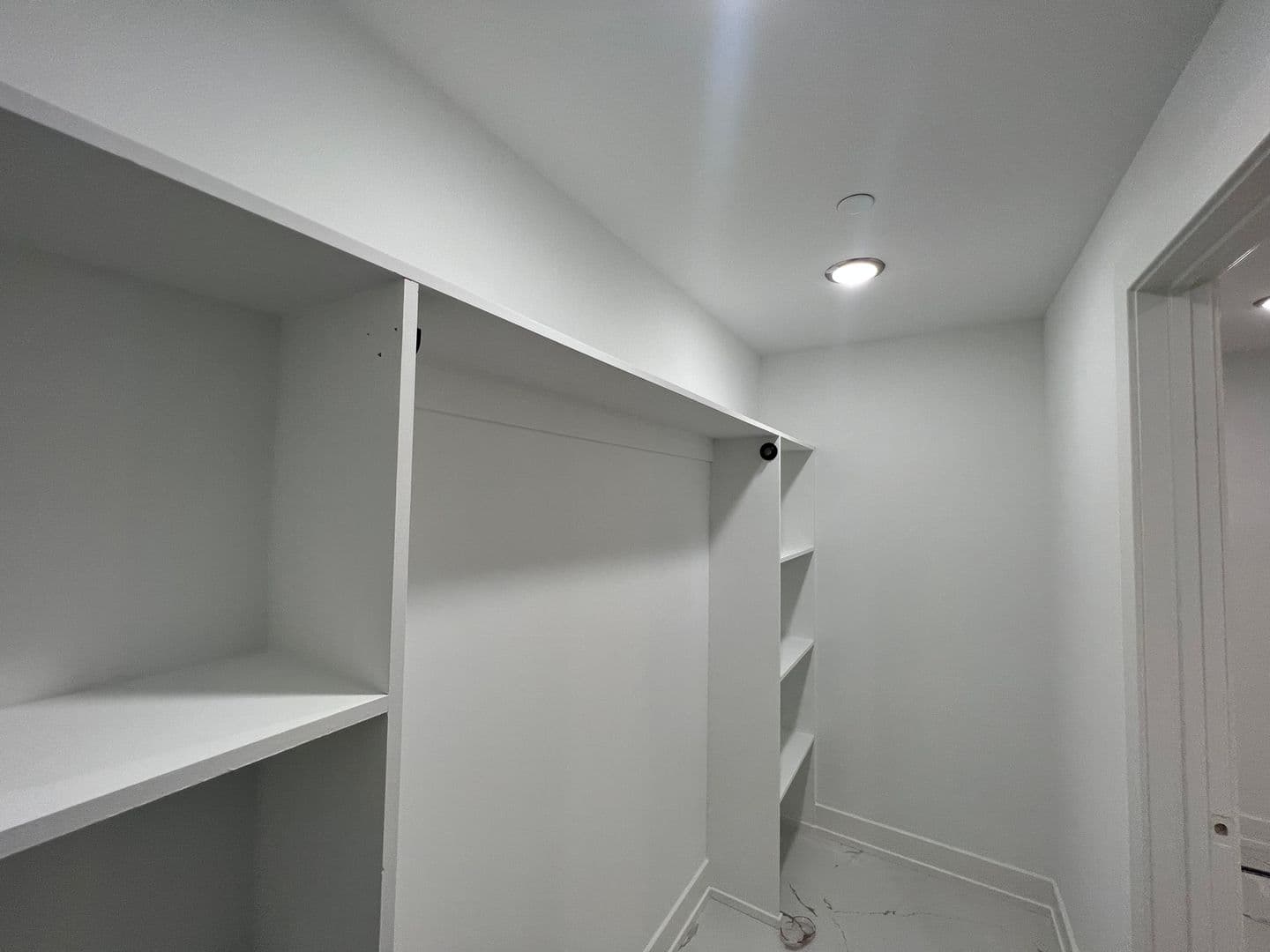 Philadelphia Apartment: 2550 Hope St