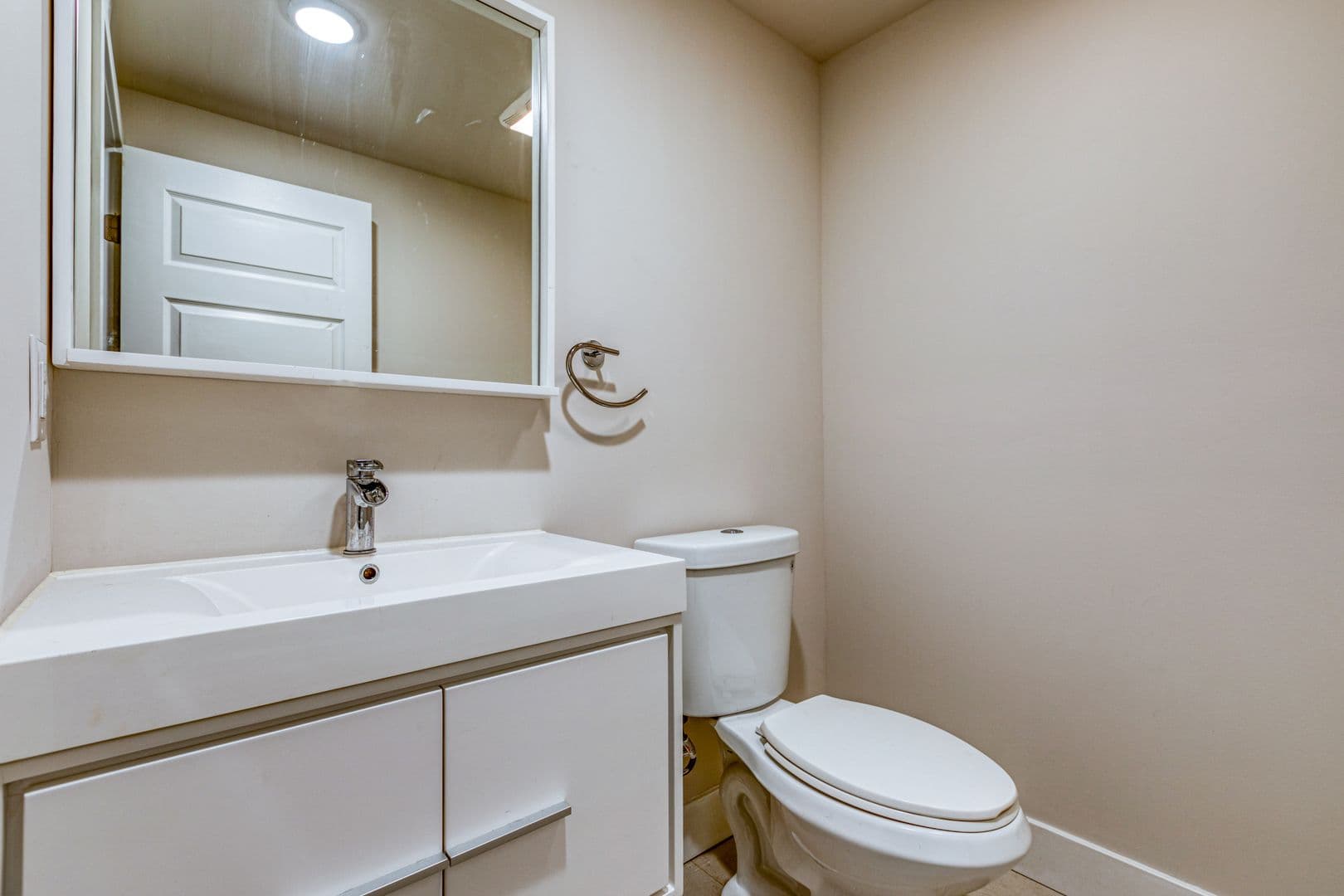 Philadelphia Apartment: 1314 N Front St