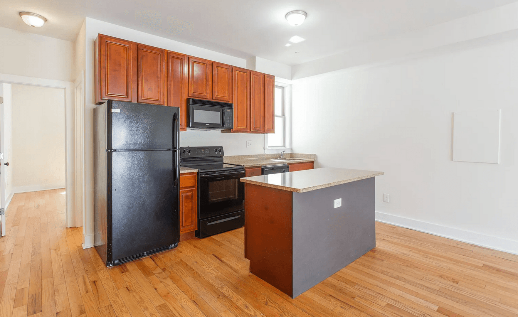 Philadelphia Apartment: 1706 Fontain St