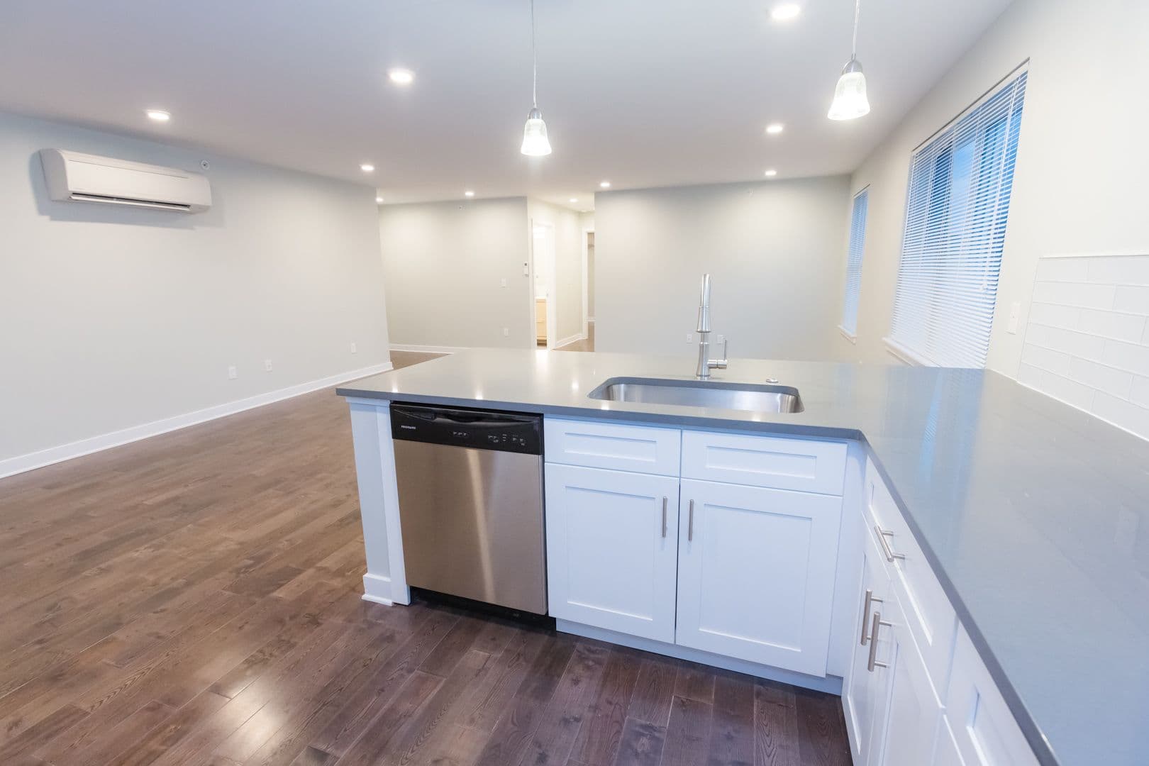 Philadelphia Apartment: 1228-32 W College Ave