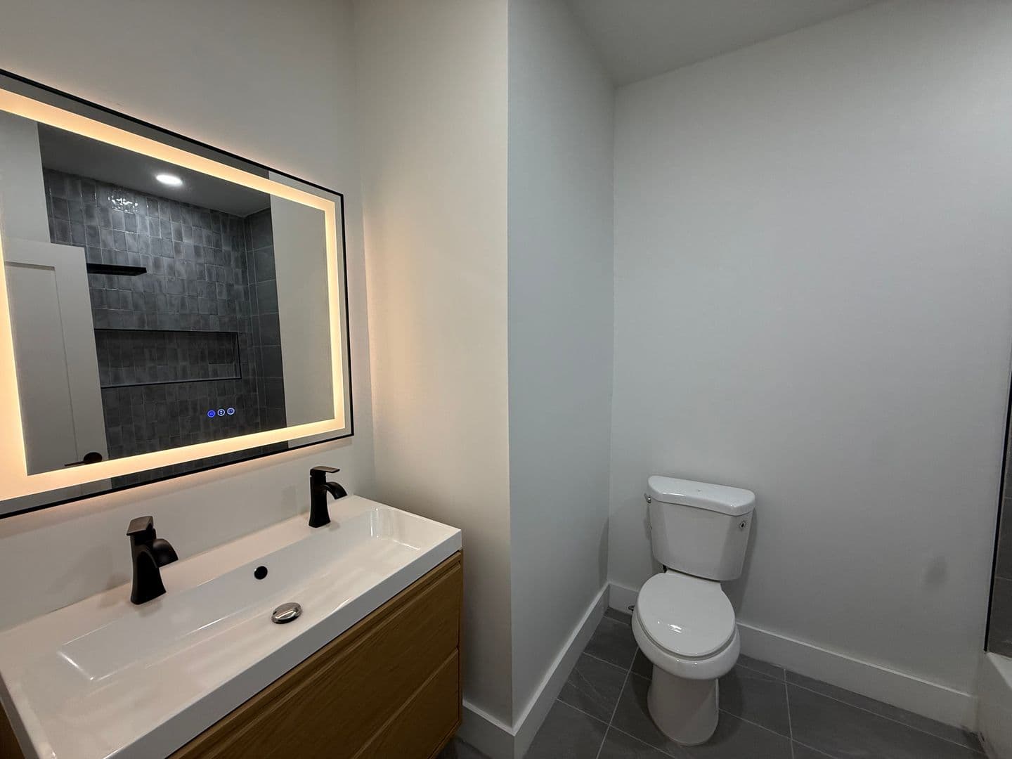 Philadelphia House: 1557 N 29th St