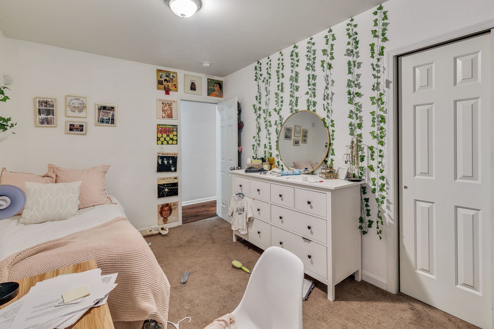 Philadelphia Apartment: 1628 Willington St