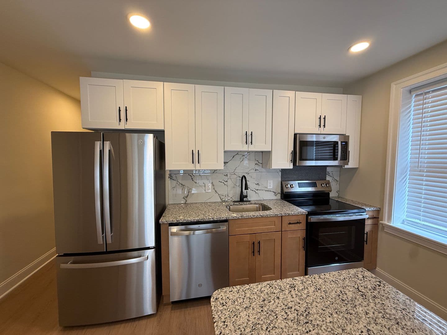Philadelphia Apartment: 1402 S 54th St