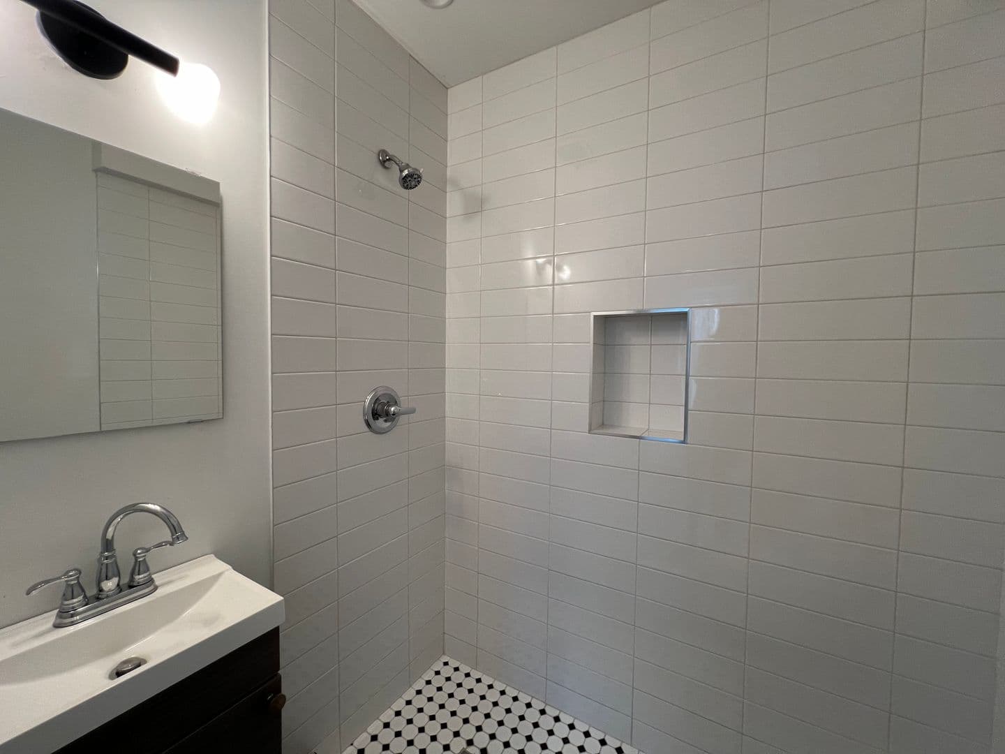 Philadelphia House: 1622 N Bouvier St