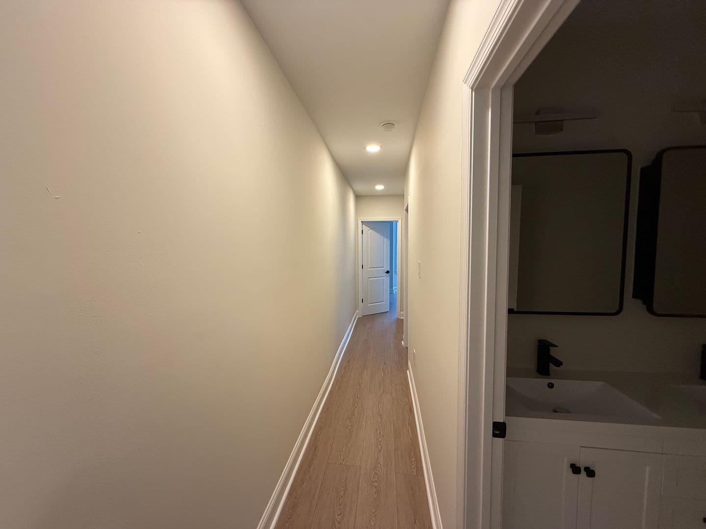 Philadelphia Apartment: 1402 S 54th St