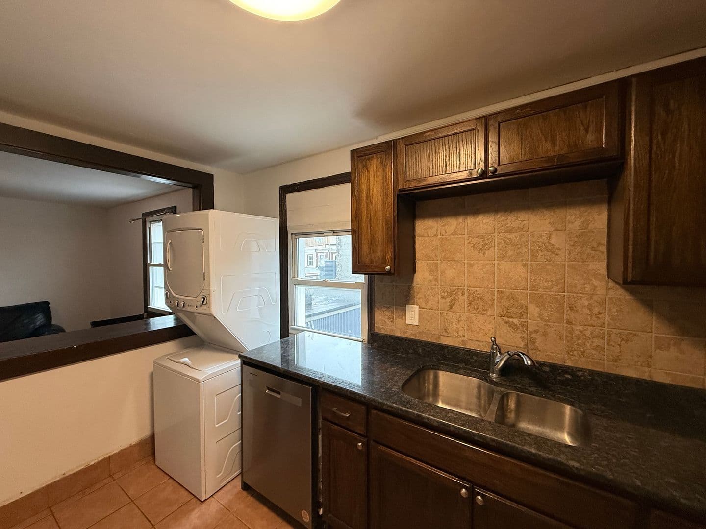Philadelphia Apartment: 1533 Cecil B Moore Ave