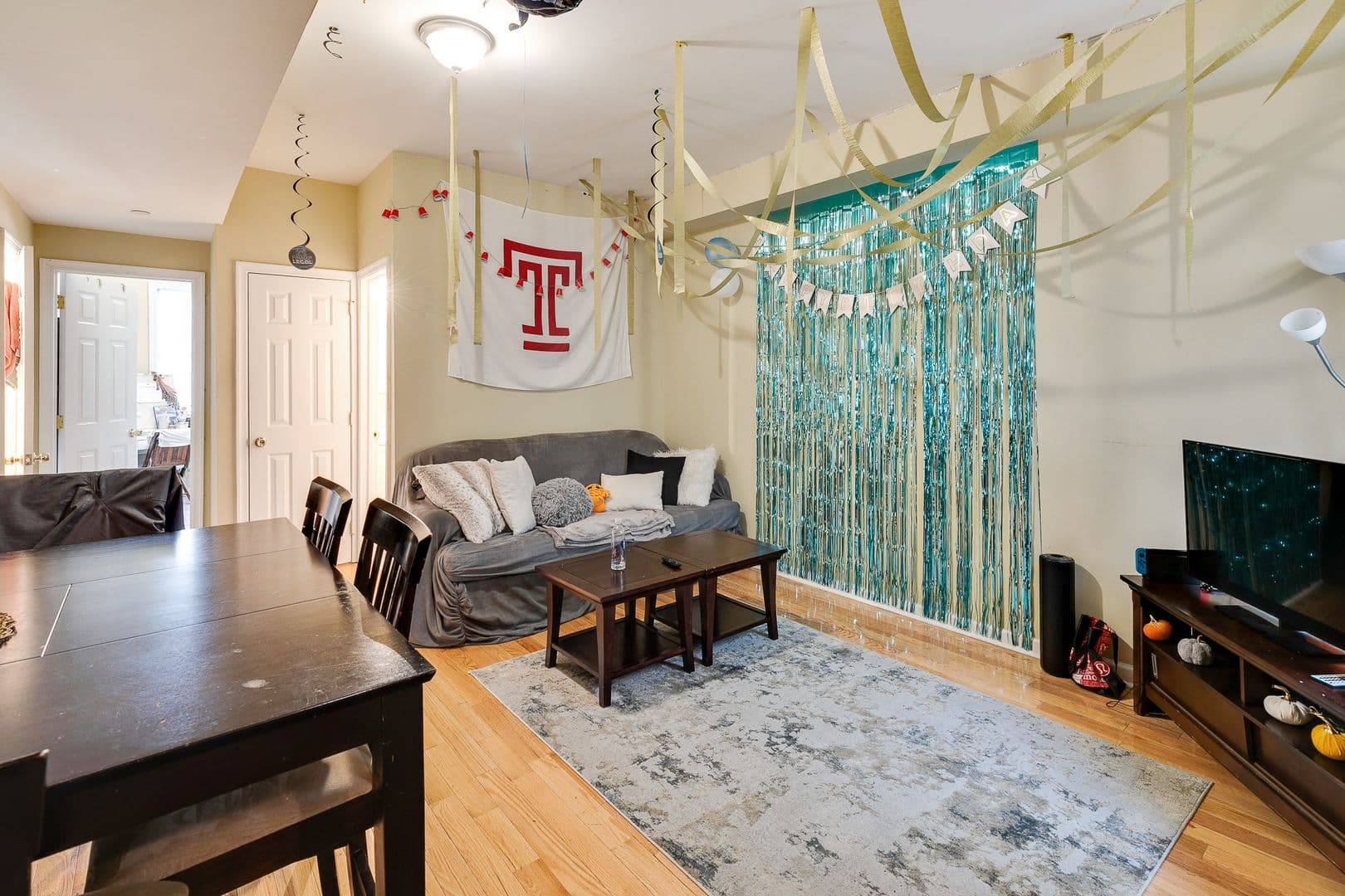 Philadelphia Apartment: 1816 N 17th St