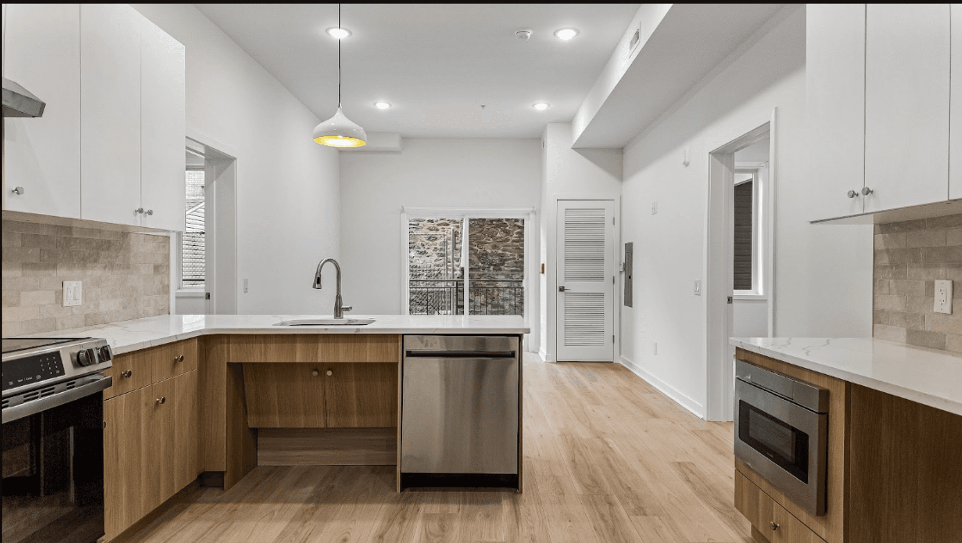 Philadelphia Apartment: 921 E Chelten Ave