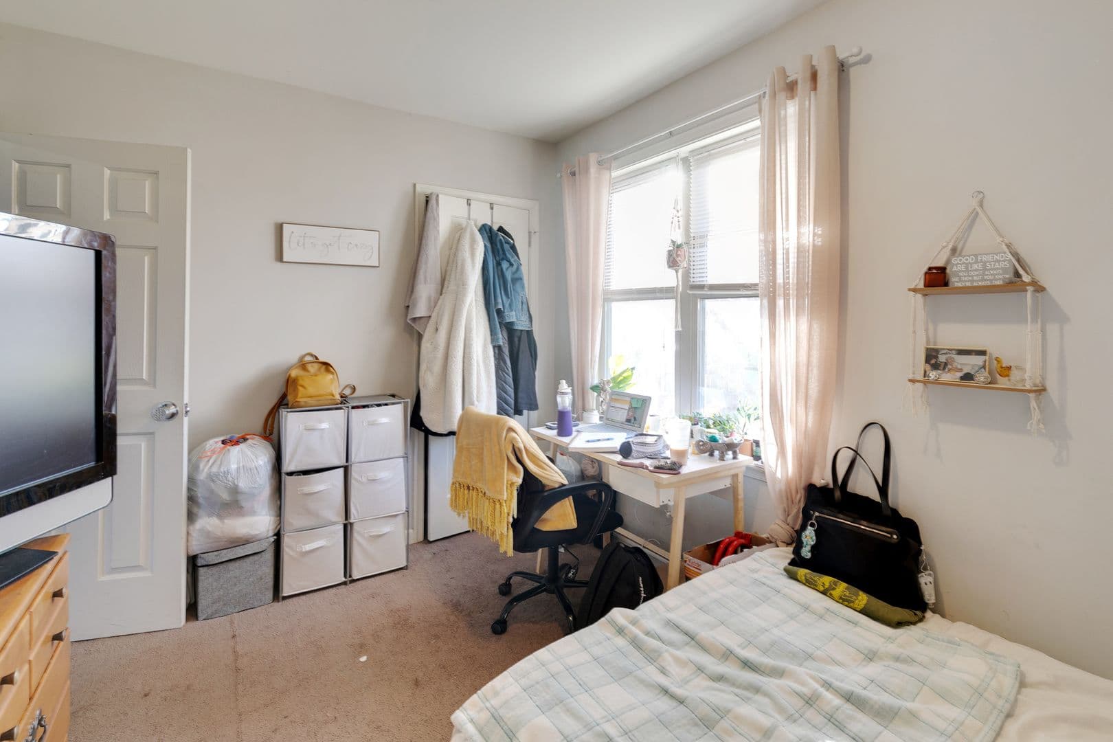 Philadelphia Apartment: 1628 Willington St