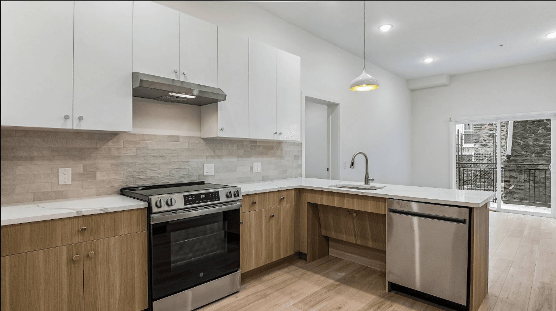 Philadelphia Apartment: 921 E Chelten Ave