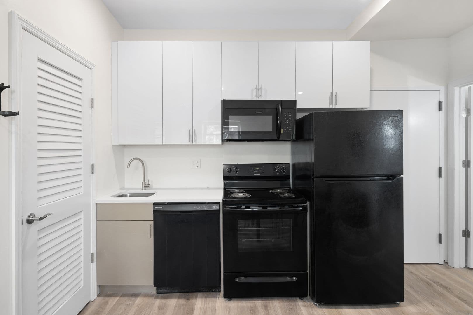 Philadelphia Apartment: 1532 N 16th St
