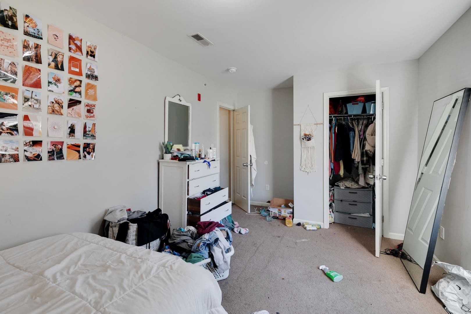 Philadelphia Apartment: 1628 Willington St