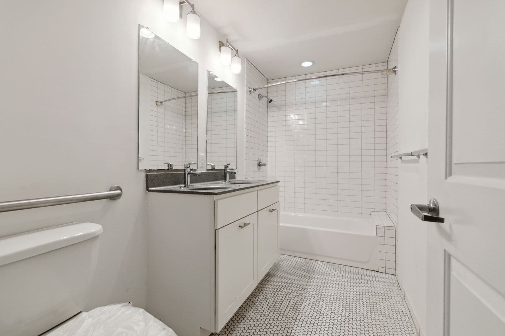 Philadelphia Apartment: 1518 N 15th St