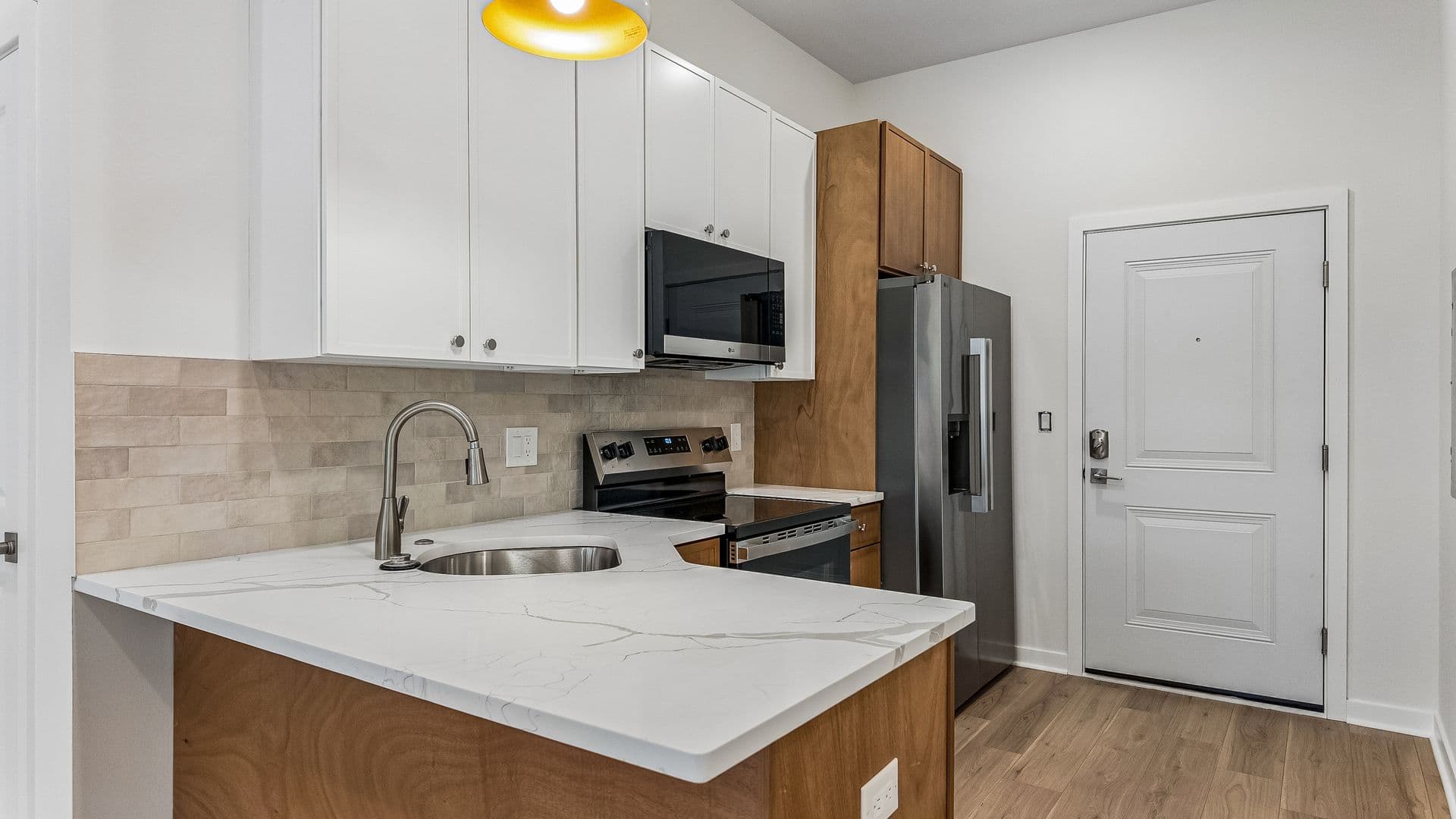 Philadelphia Apartment: 921 E Chelten Ave