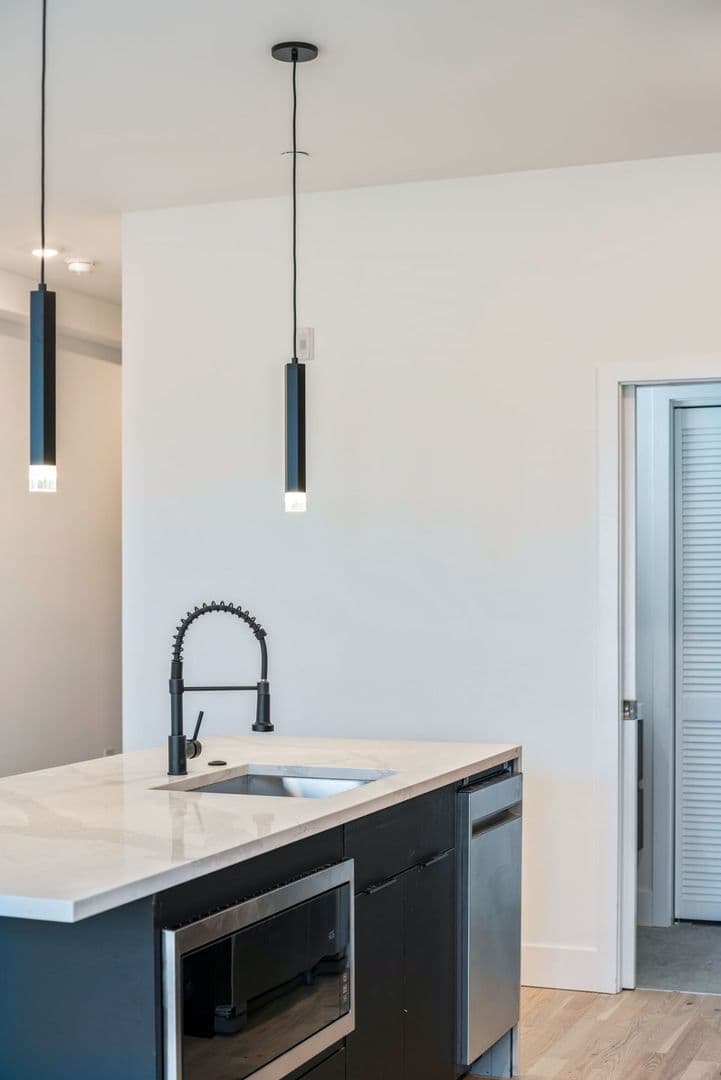 Philadelphia Apartment: 1520-22 N 8th St