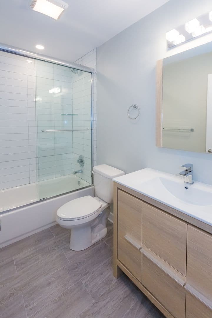 Philadelphia Apartment: 1228-32 W College Ave