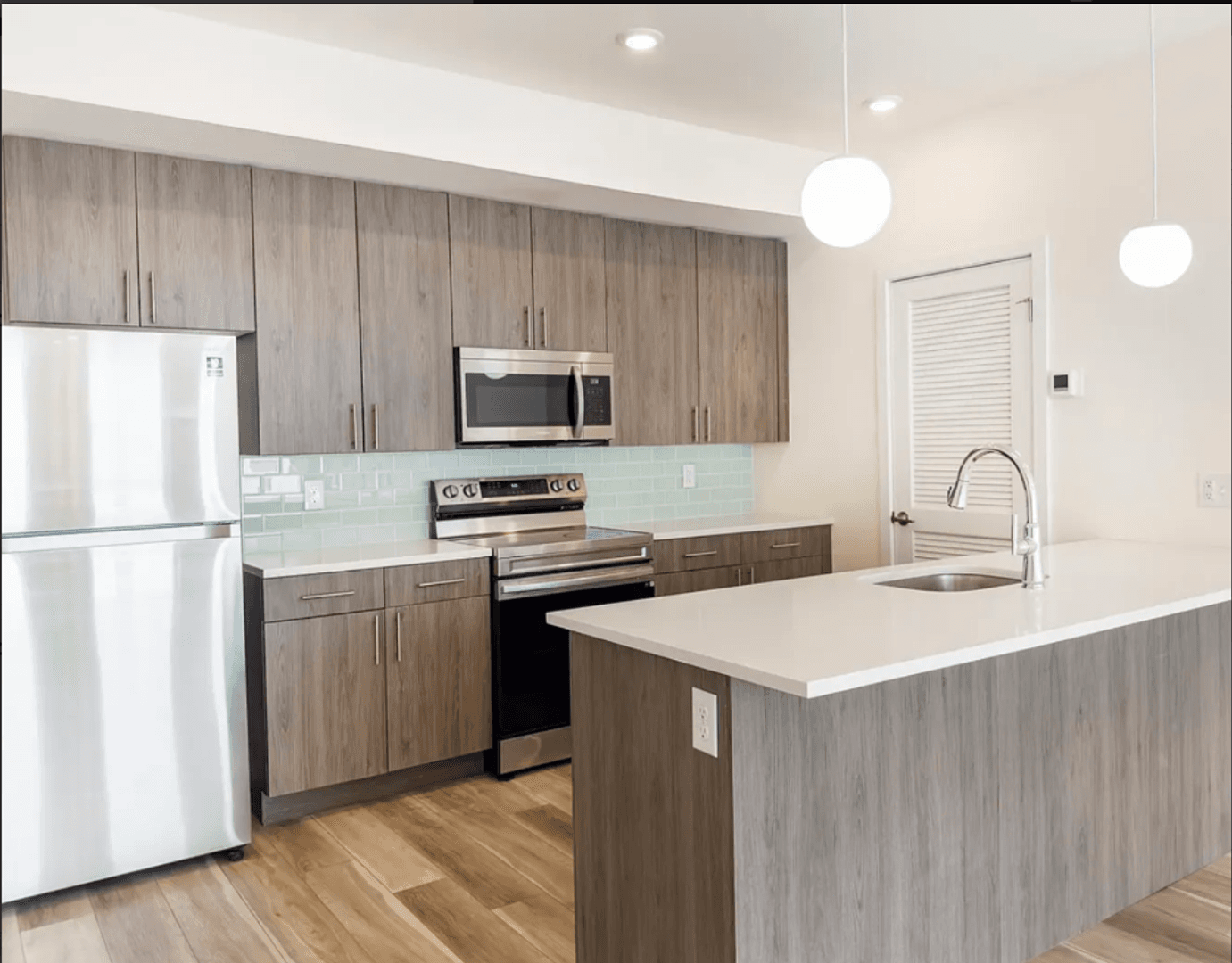 Philadelphia Apartment: 1660 Germantown Ave
