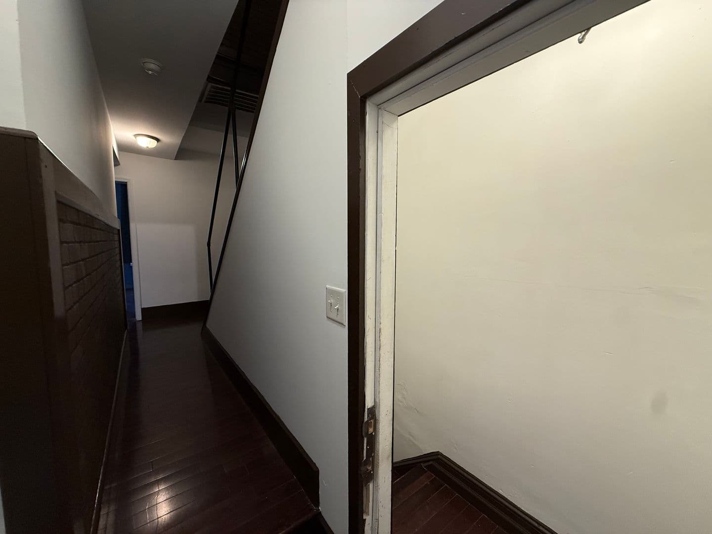 Philadelphia Apartment: 1533 Cecil B Moore Ave
