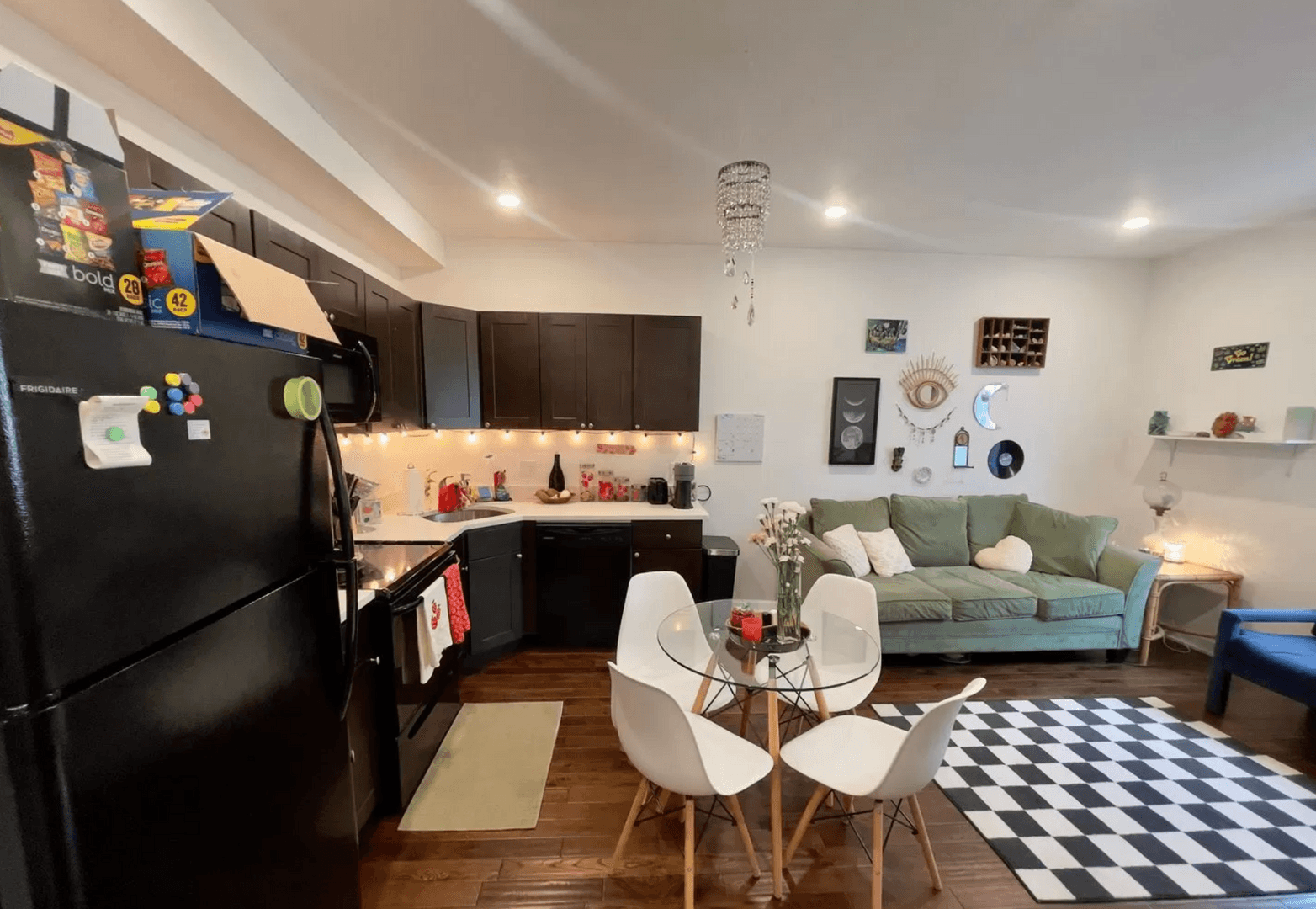Philadelphia Apartment: 1538 Ingersoll St