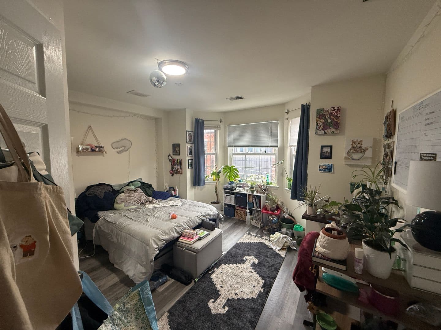 Philadelphia Apartment: 1836 Bouvier St