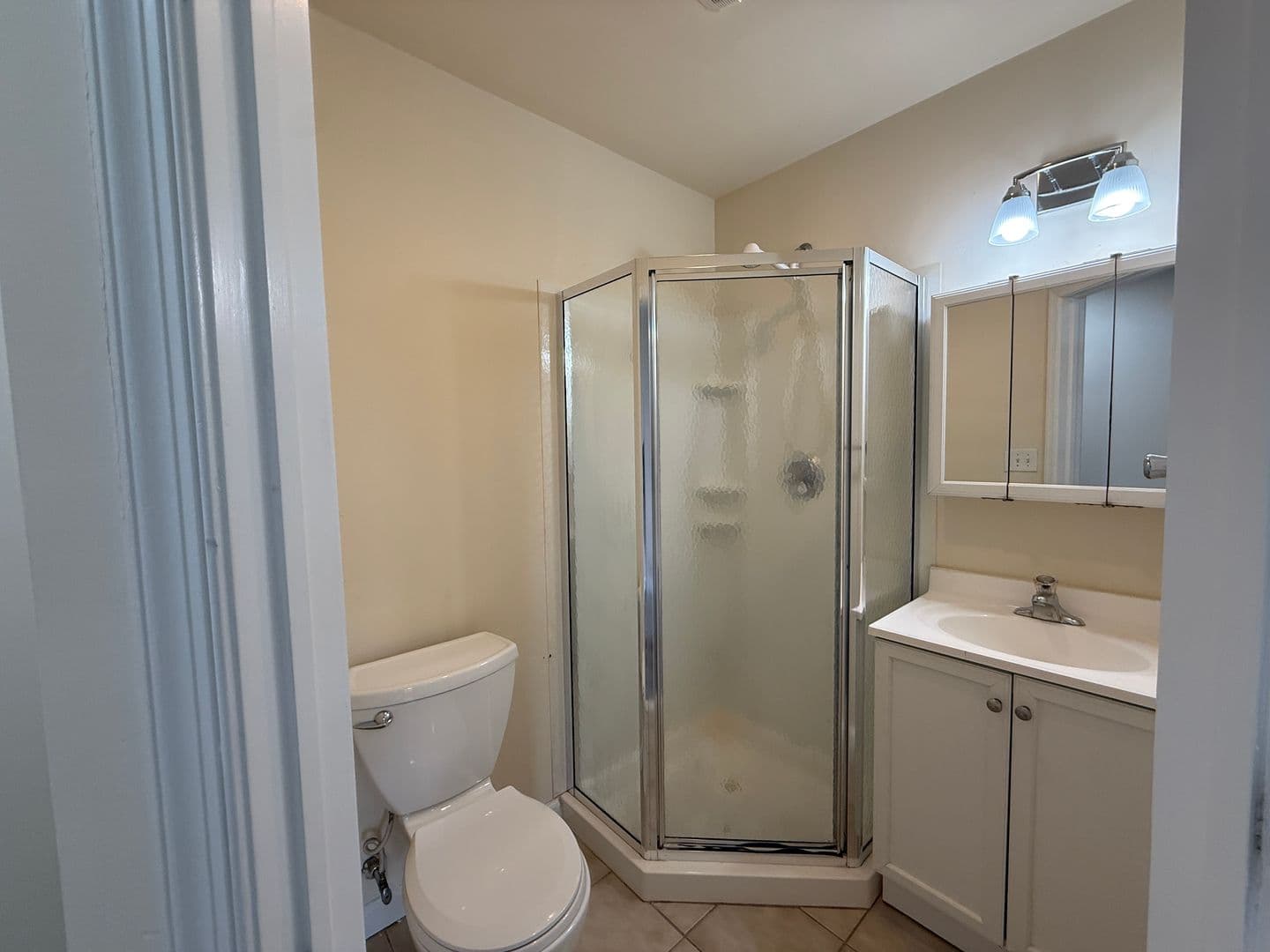 Philadelphia Apartment: 1713 W Berks St