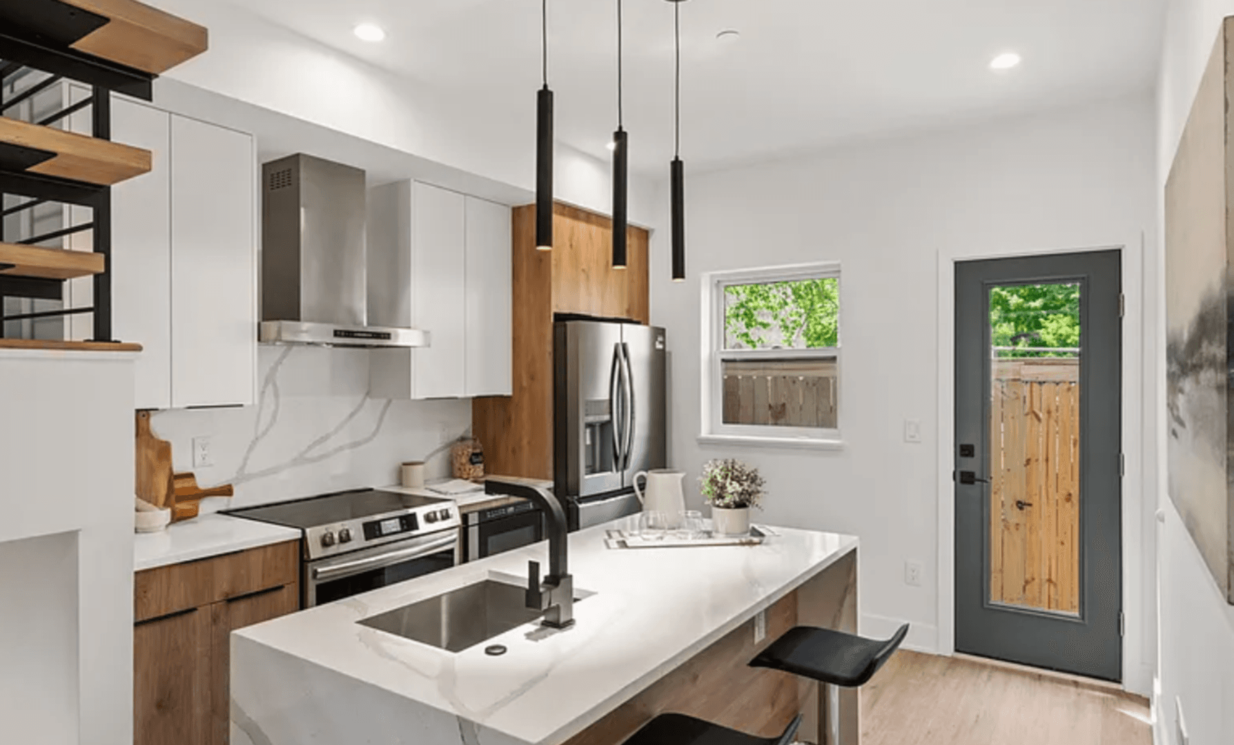 Philadelphia House: 1546 N Darien St