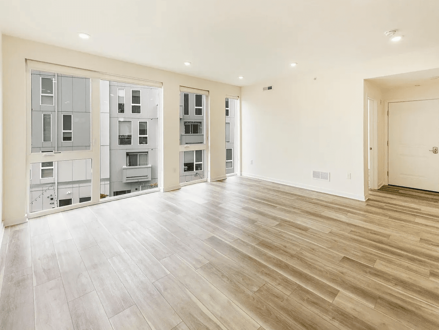 Philadelphia Apartment: 1660 Germantown Ave