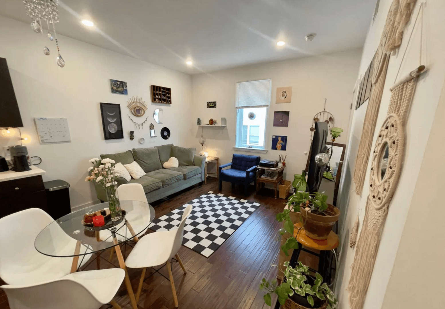 Philadelphia Apartment: 1538 Ingersoll St