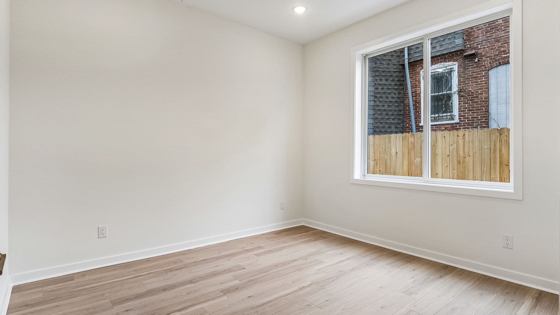 Philadelphia Apartment: 921 E Chelten Ave