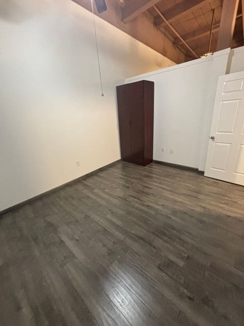 Philadelphia Apartment: 3560-62 Sepviva St