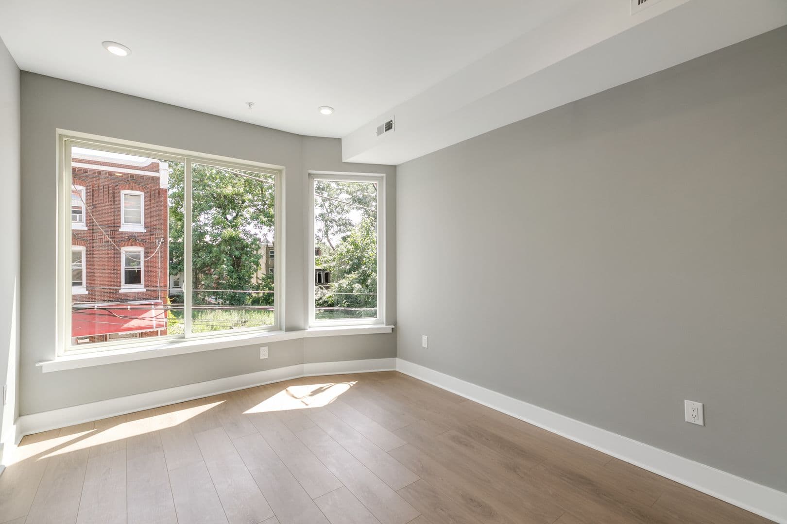Philadelphia Apartment: 2415 Cecil B Moore Ave
